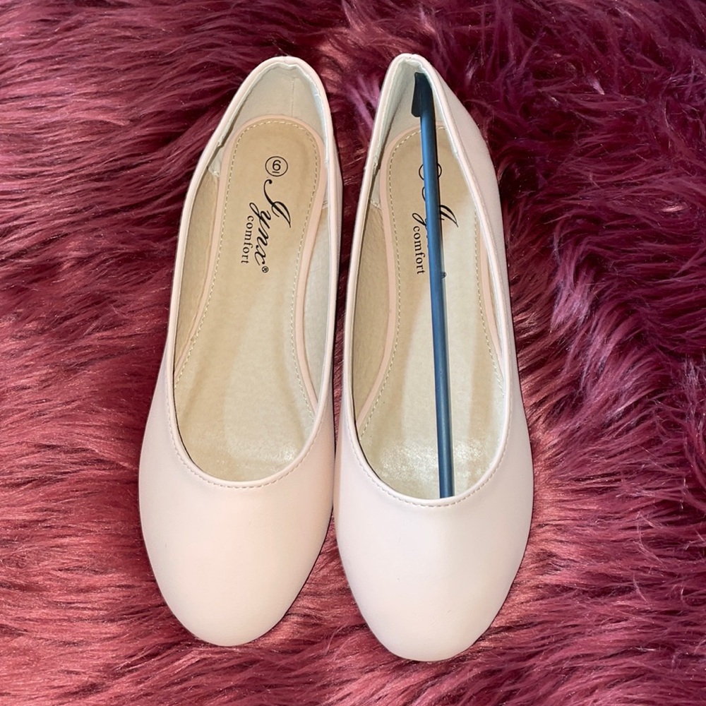 NWT! Jynx Women’s Peach Betty-C Ballet Flats